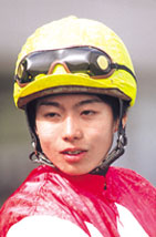 �e�r�@����