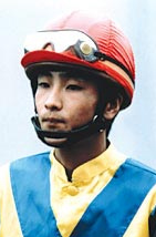 �����@���v